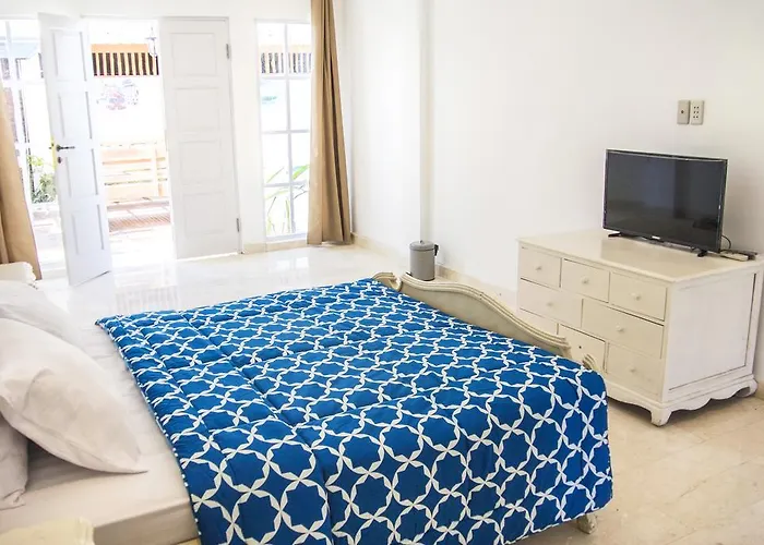 Hikari Guest house