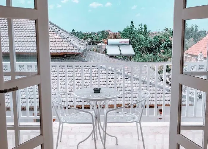 Hikari Seminyak (Bali)